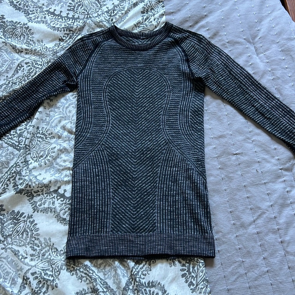 Lululemon Swiftly Tech